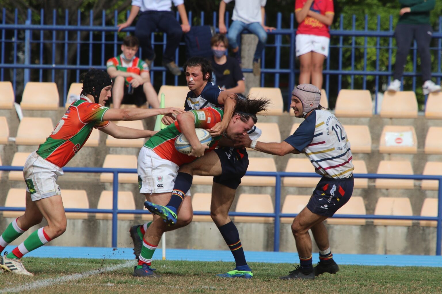 Dura derrota en el Derbi contra CD Rugby Mairena (8-20) – Club Amigos ...