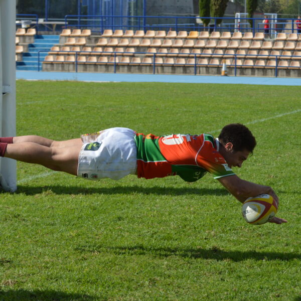 CAR Coanda, líder en DHB: abultada victoria frente a CR Marbella (46-0)